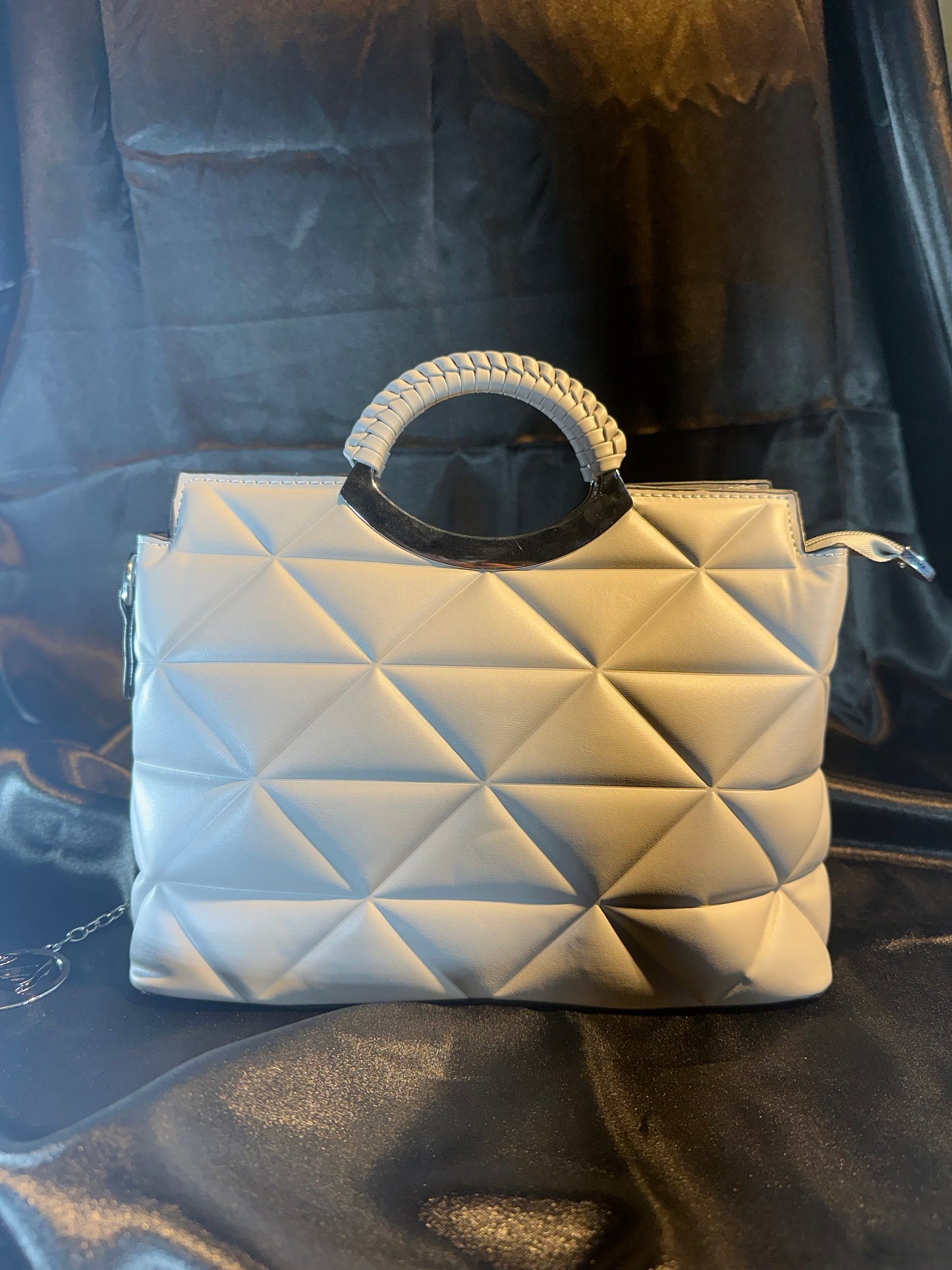 Silver Quilted Handbag – Shine for Every Occasion
