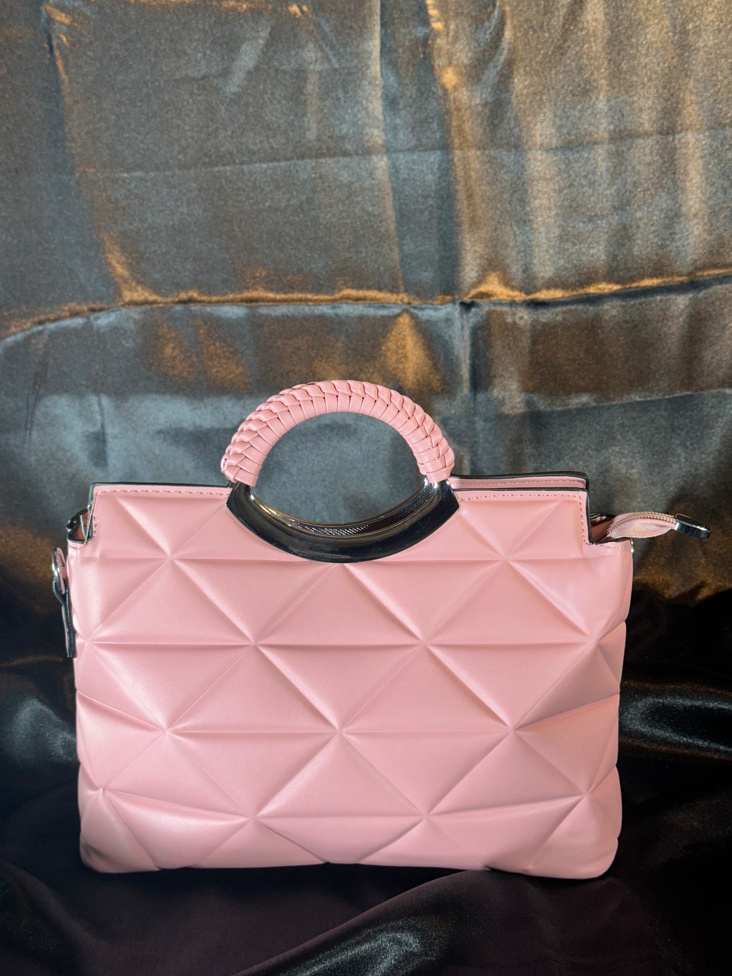 Pink Quilted Handbag / Girlish Look