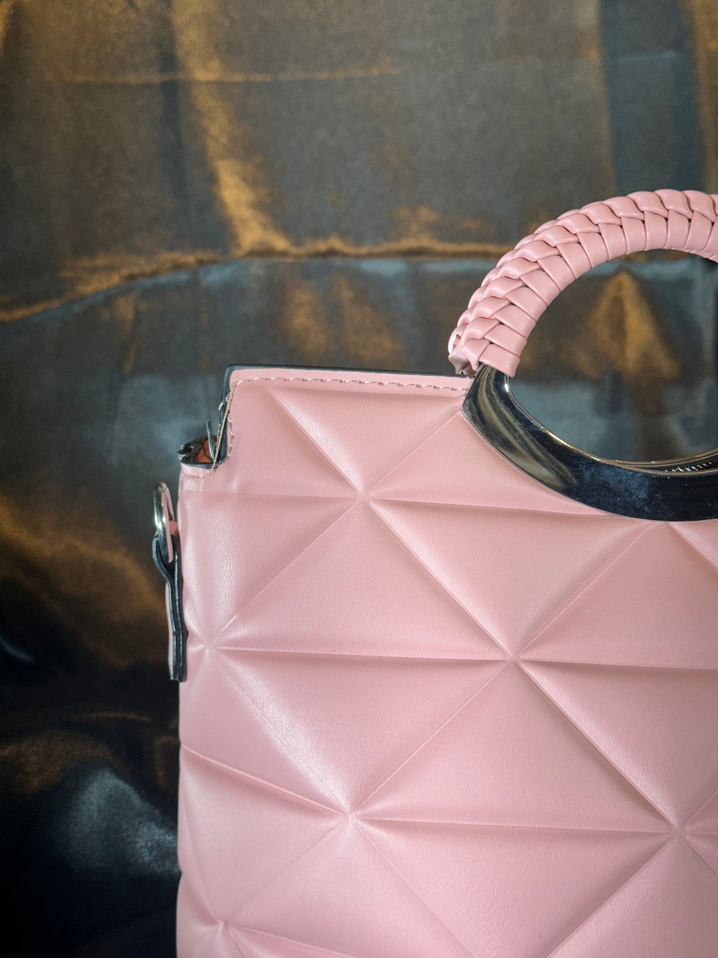 Pink Quilted Handbag / Girlish Look