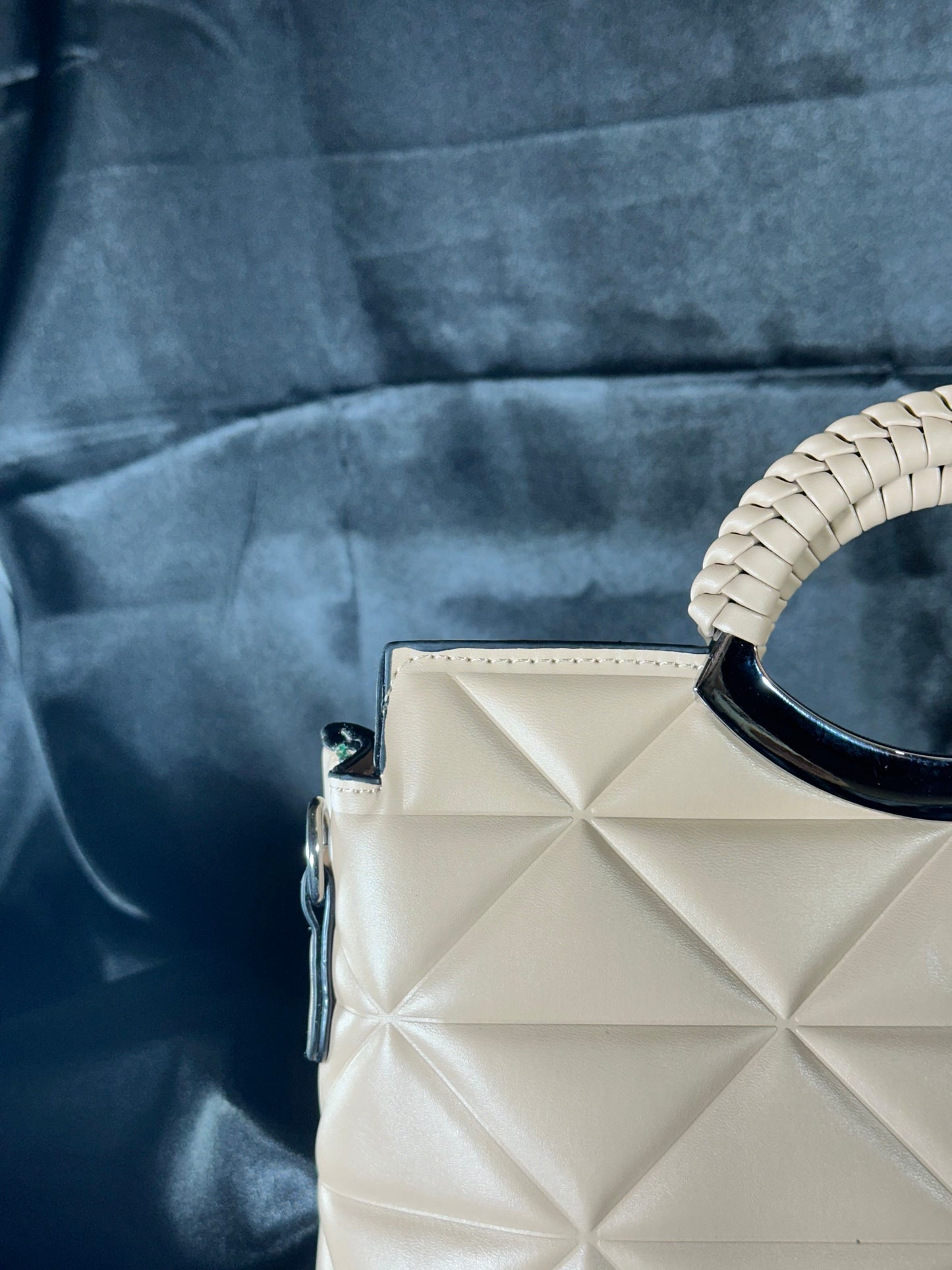 Ivory Quilted Handbag / Elegant Carry