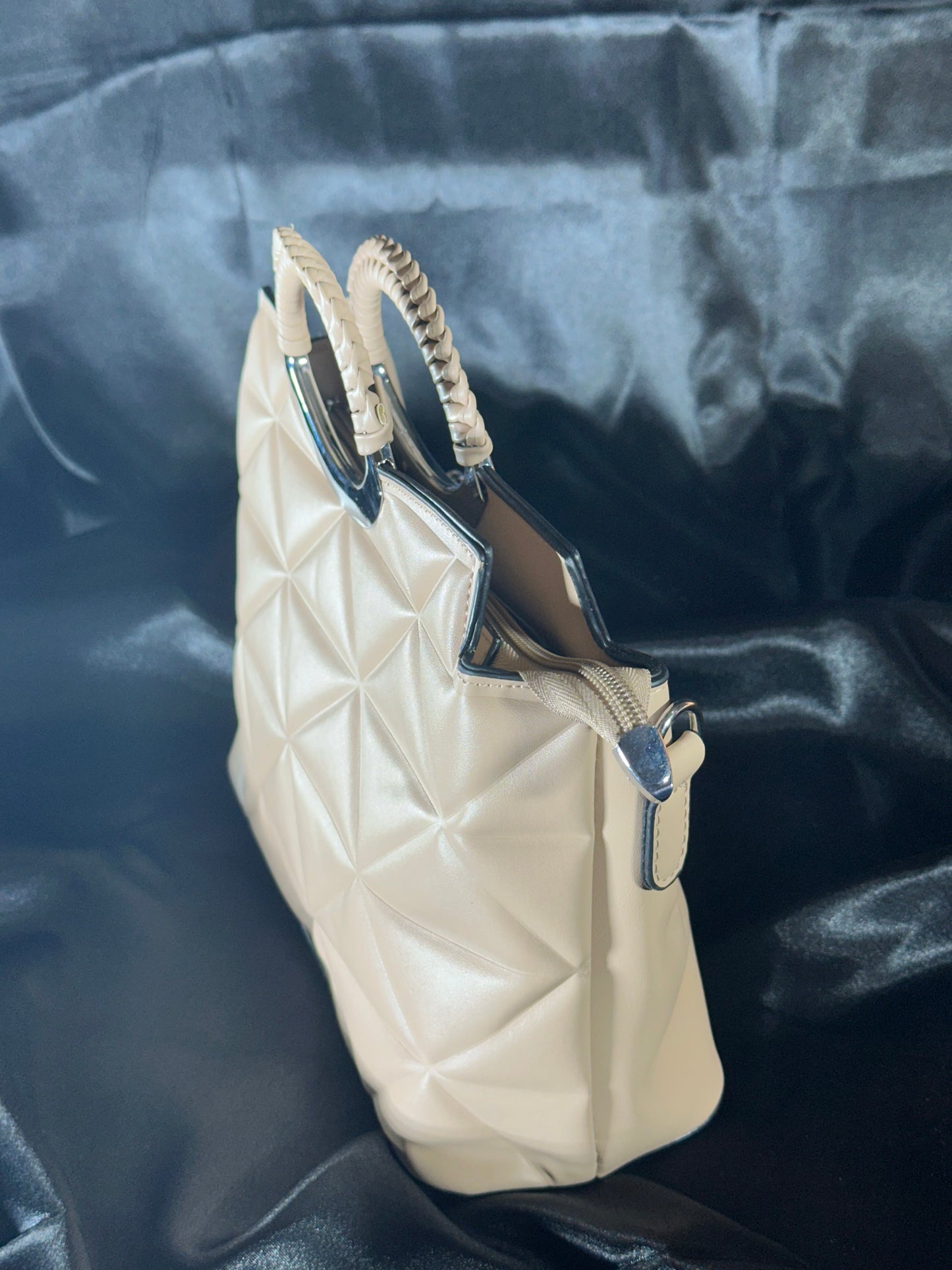 Ivory Quilted Handbag / Elegant Carry
