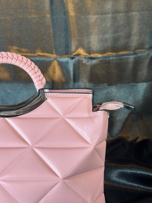 Pink Quilted Handbag / Girlish Look